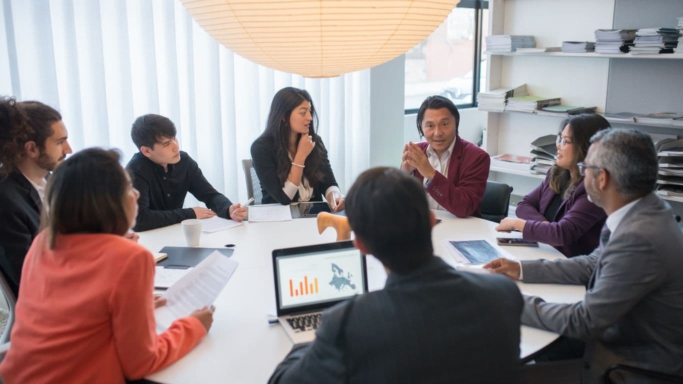 Master Executive Presence in Stakeholder Management